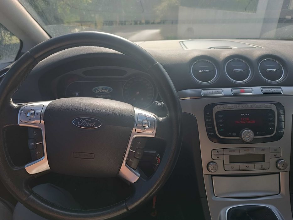 Ford s-max, Renault Clio , Vectra — photo 2