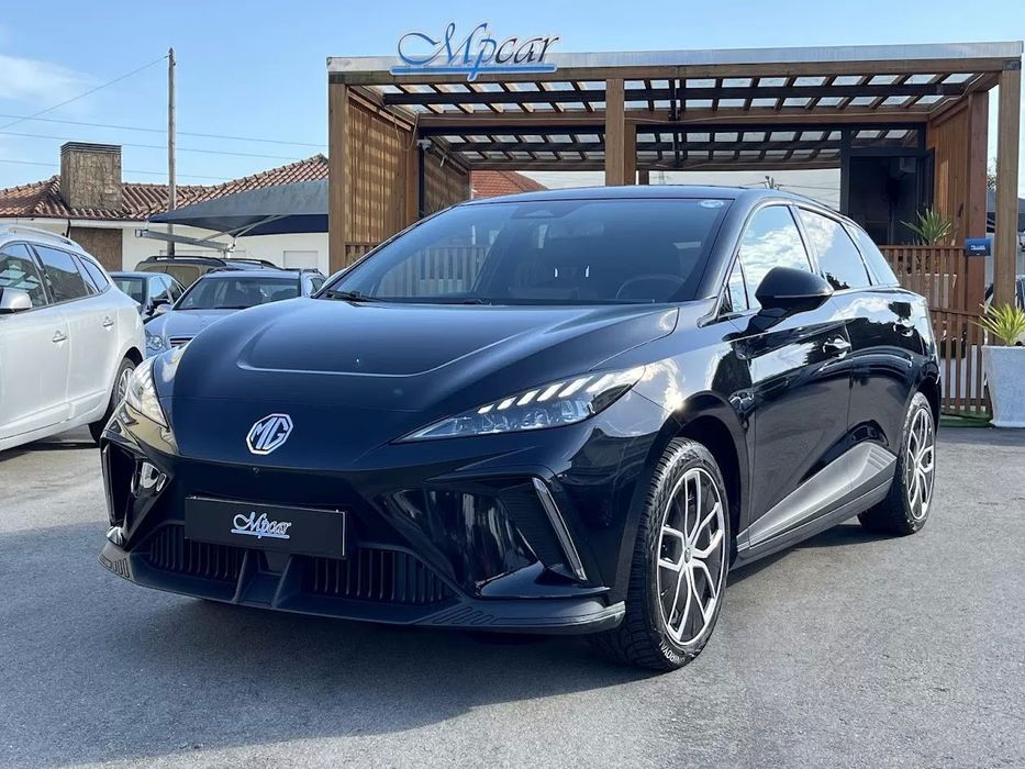 MG MG4 64 kWh Luxury