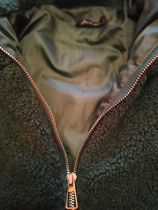 Zielona ocieplana kurtka rozmiar S