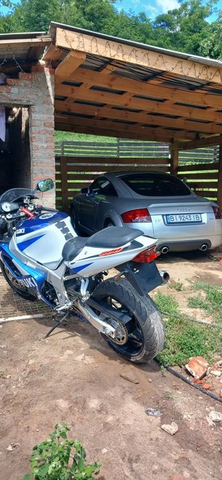 Сузукі джиксер 600R