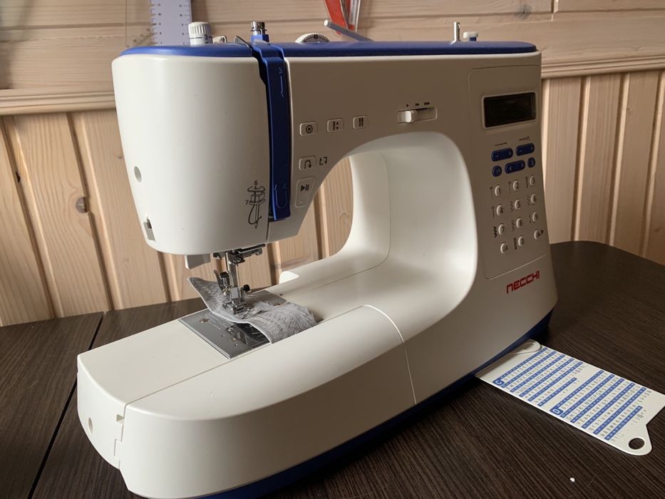 Компʼютерна  Швейна машина Necchi 103D