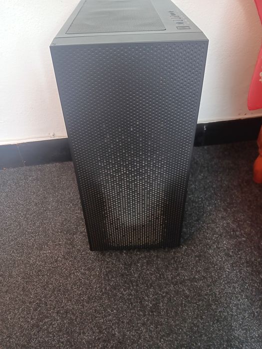Gabinete/caixa de PC gamer434464847456512004