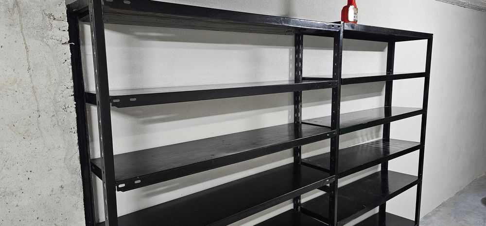 ESTANTE METÁLICA (180cm x 240cm)