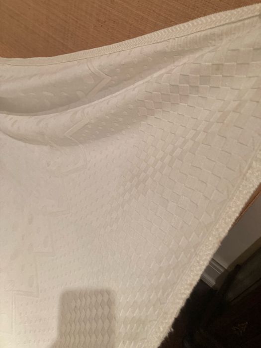 Reservada: Colcha cama casal , branca , acetinada- NOVA