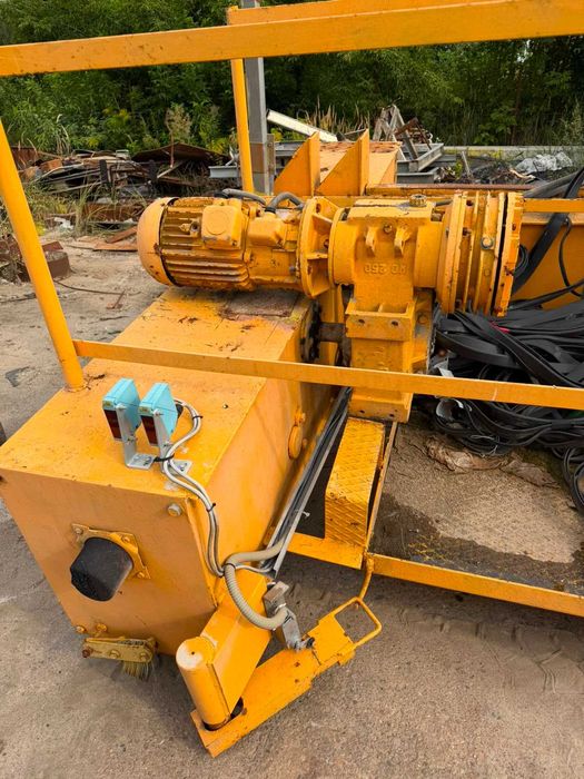 Suwnica GZUT S.A. o udźwigu 5 ton - rozpiętość mostu 16,5 m