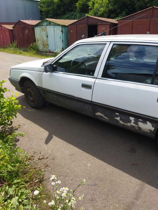 Запчасти к Renault 25 2.2 i.