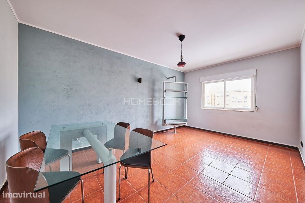 Apartamento T1 em Carnaxide