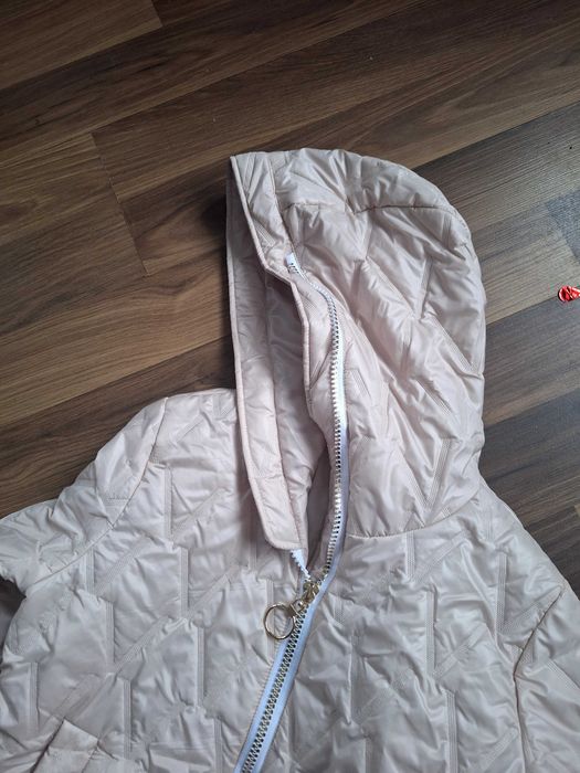 Kurtka 36 nowa bezowa