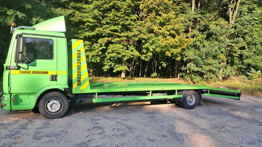 Autoholowanie auto laweta  transport pojazdów i maszyn do 7 T