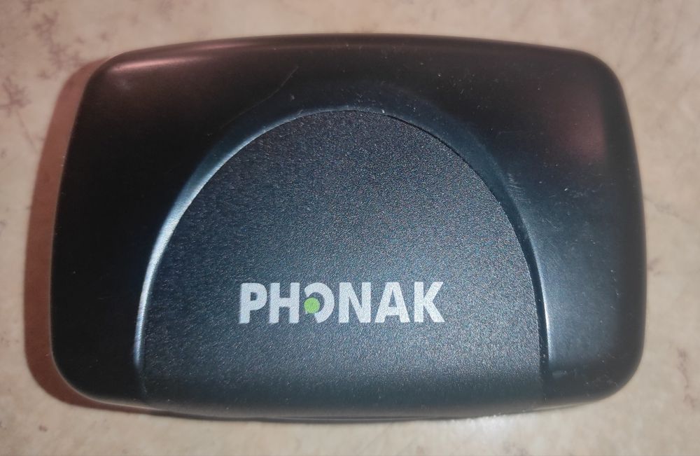 pudełko etui na aparaty słuchowe