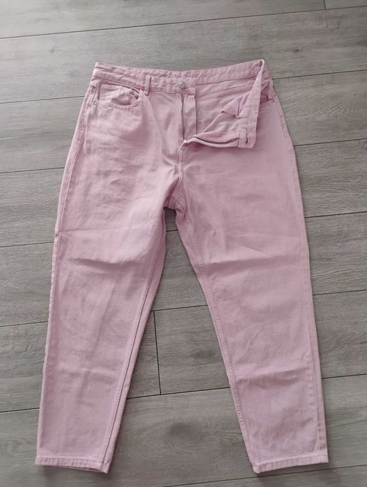 Spodnie mom fit z wysokim stanem