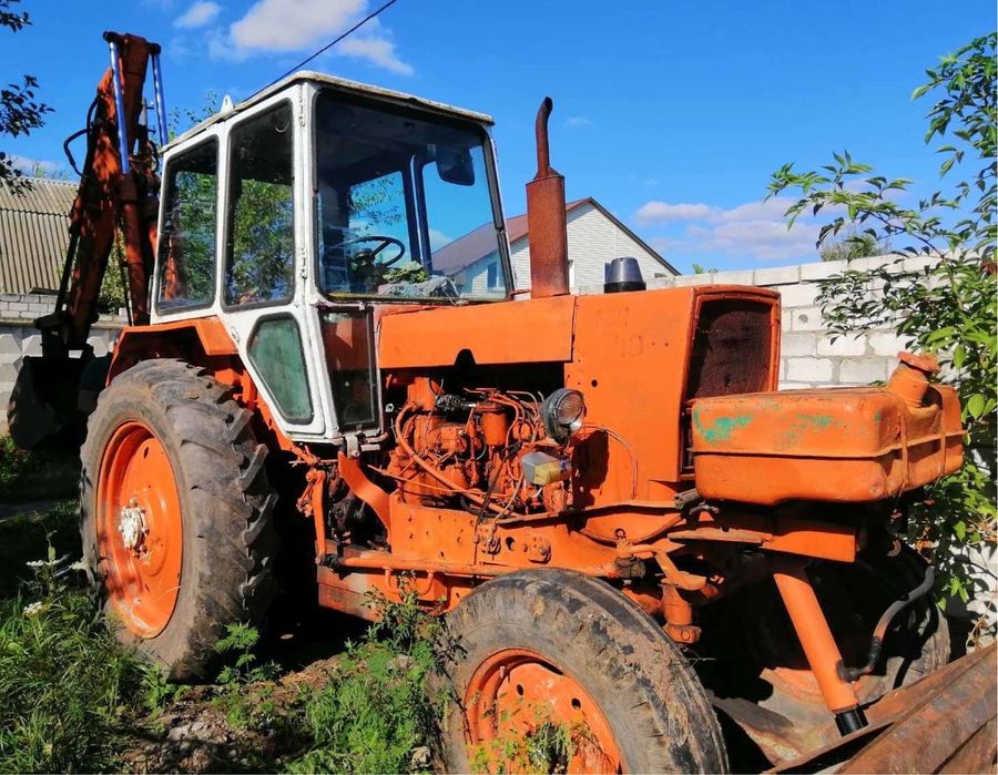 Экскаватор ЮМЗ ЭО 2621 . Киев: 3 800 $ - Екскаватори Київ на Olx