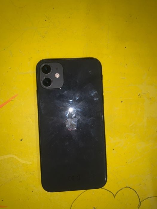 IPhone 11 ...90€