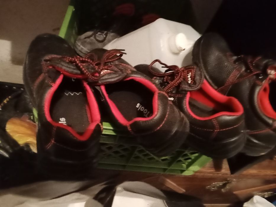 Vendo 3 pares de sapatos segurança