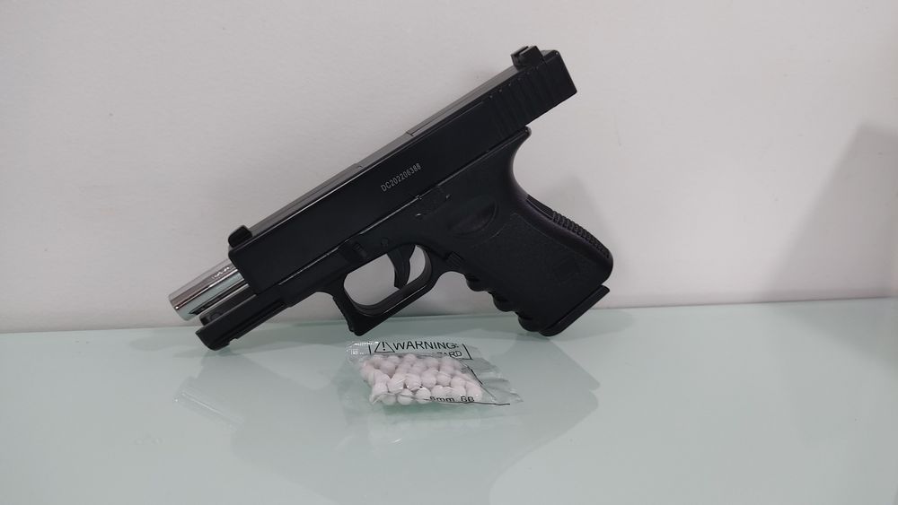 Pistola Airsoft Glock 19 Full metal (NOVA)