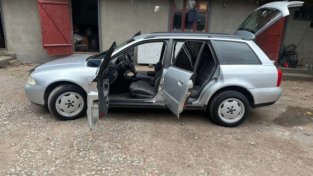 Ауди А4 В5 1998р