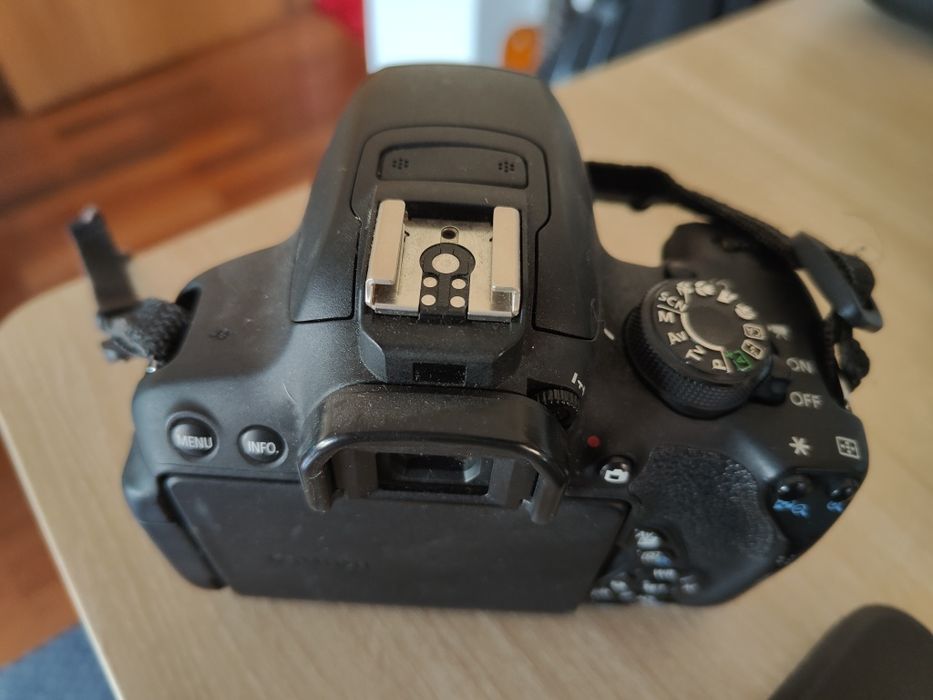 Canon 700D + Tamron Tele Macro 70-300