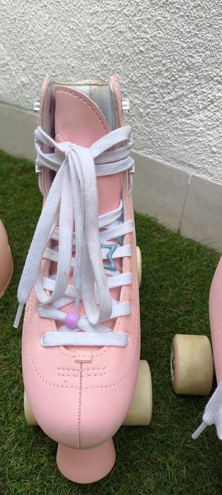 Patins 4 rodas rosa