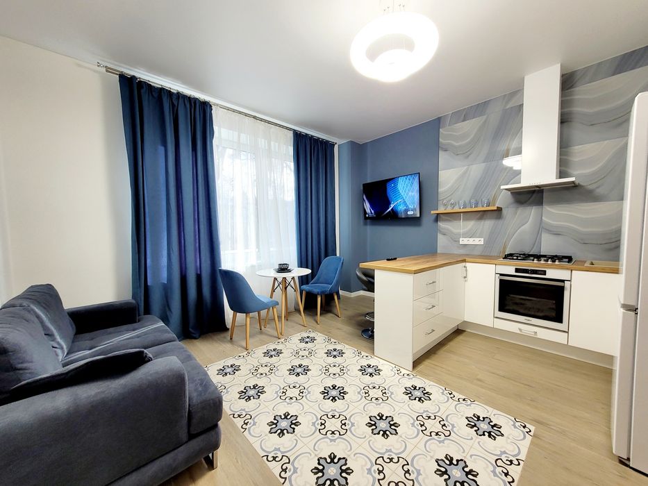 Подобово, центр в. Дорошенка, 57,біля Коперника, Антоновича, Мельника