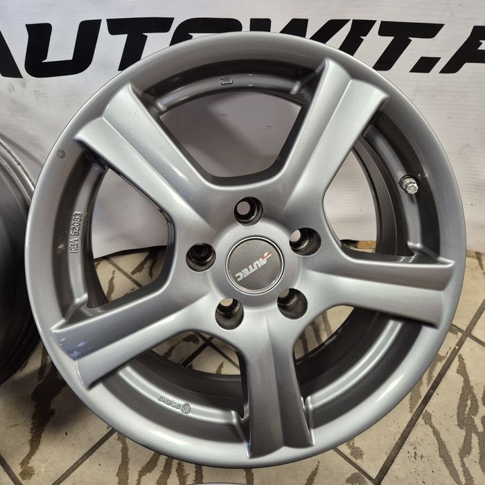 13. Felgi 16 cali aluminiowe Audi VW Skoda
