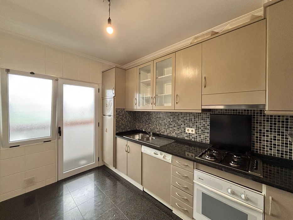 Apartamento T2 - Centro Feira