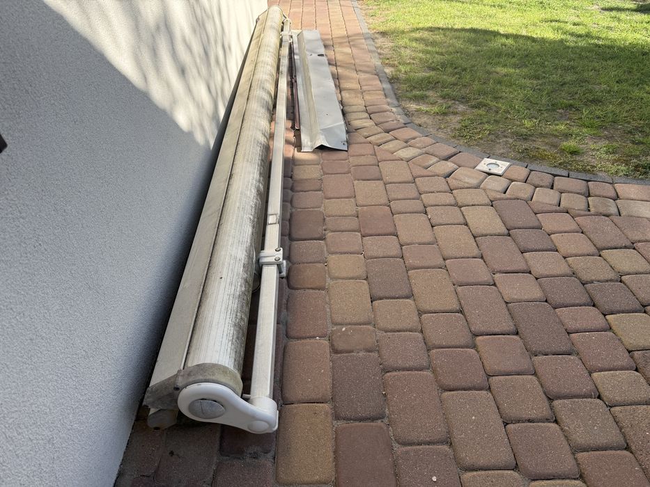 Markiza duża elektryczna 340cm