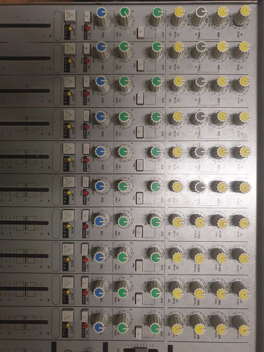 Amplificador com Mesa de Som  - Aceito Trocas.