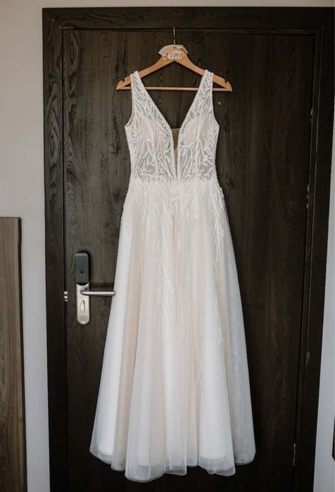 Suknia ślubna + metrowy welon gratis