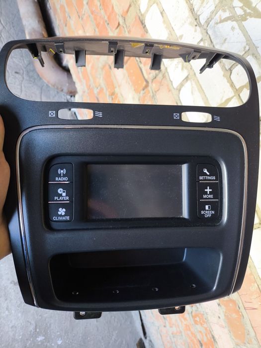 Штатна магнітола Dodge Journey