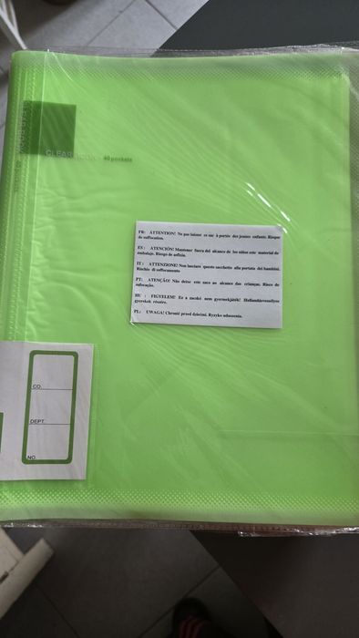 Capas plásticas de micas e dossiers