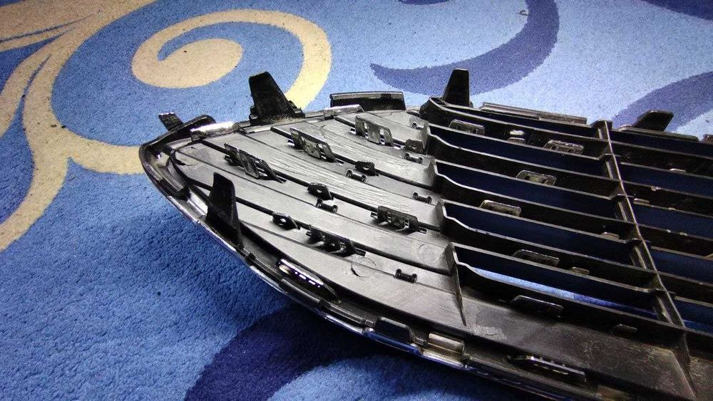 Решітка радіатора Хром - Titanium Ford Focus III (2011-2017)