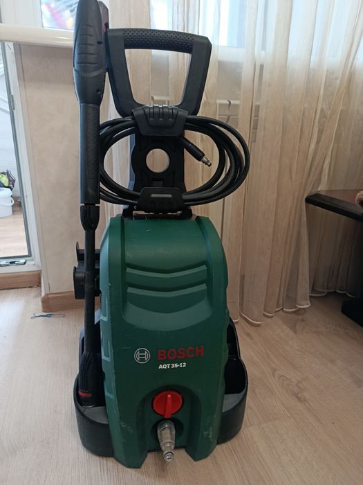 Продам Керхер Bosch в отличном состоянии