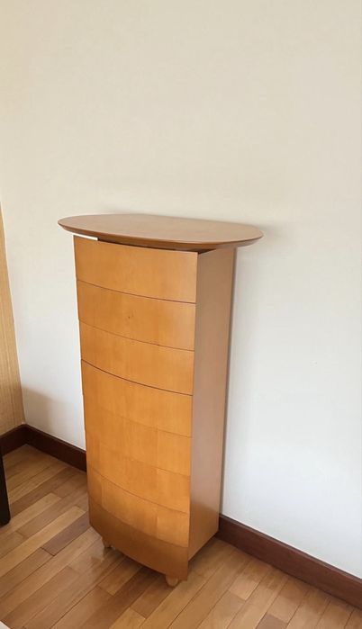 Movel de Linhas Italianas para arrumacao lencos e joias