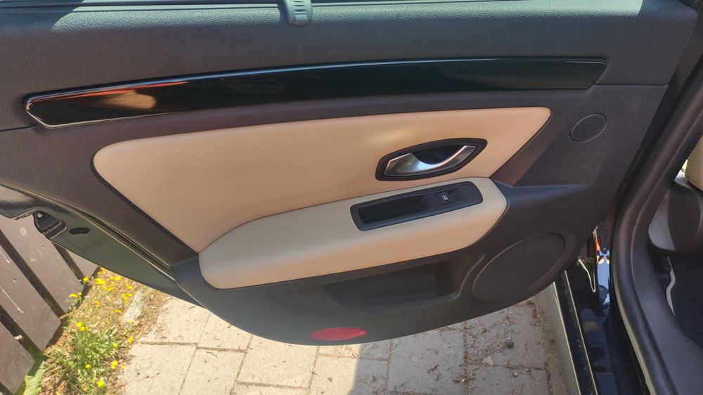 KPL Siedzeń Skór Renault Laguna 3. 2014 Rok Kombi