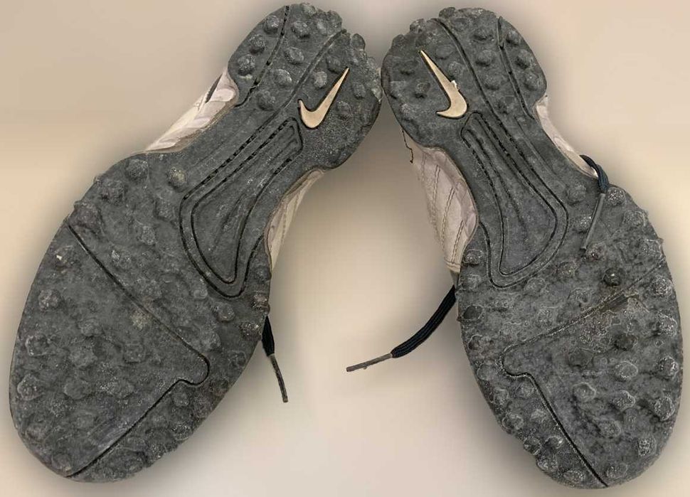Chuteiras de Futebol Nike Unissexo, Prateado, Preto e Dourado