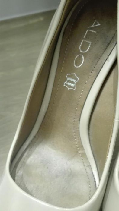 Szpilki półbuty platforma koturny Aldo zara skóra naturalna 36