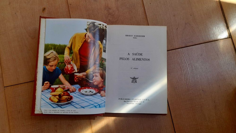 Livro A Saude Pelos Alimentos Capa Dura