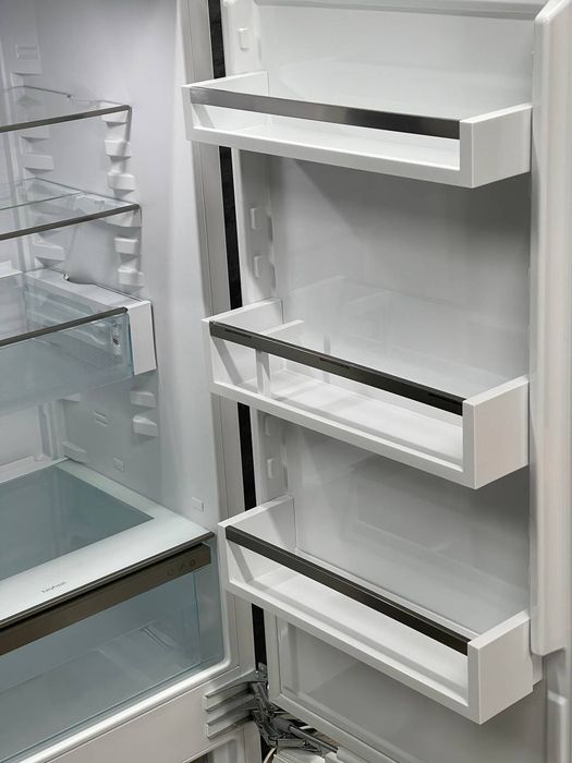 Виставка Двокамерний холодильник Liebherr ICNe 5133 NoFrost.DynaCool A+++ IceMaker