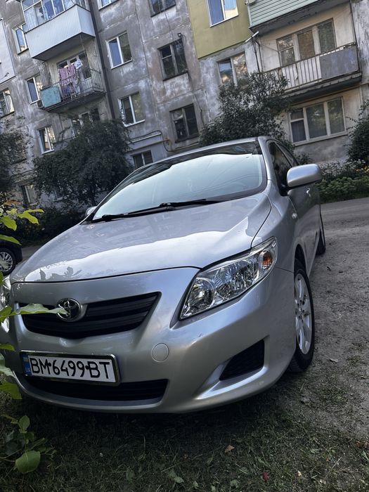 Авто машина Тойота Корола  Toyota Corola
