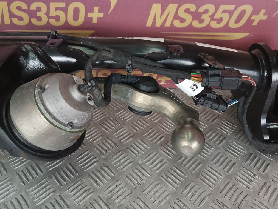 Фаркоп причіпний пристрій BMW X6 G06 бмв х6 г06 розборка шрот 51125A11DF9 запчастини