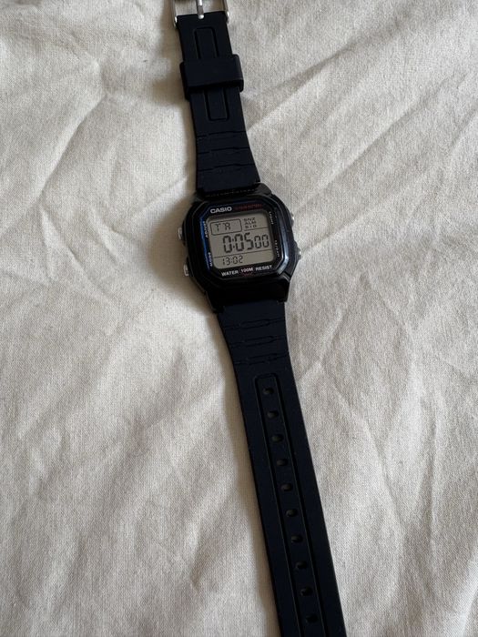Наручний годинник Casio w-800h