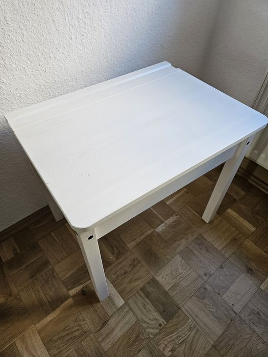 Sundvik- biurko dla dziecka