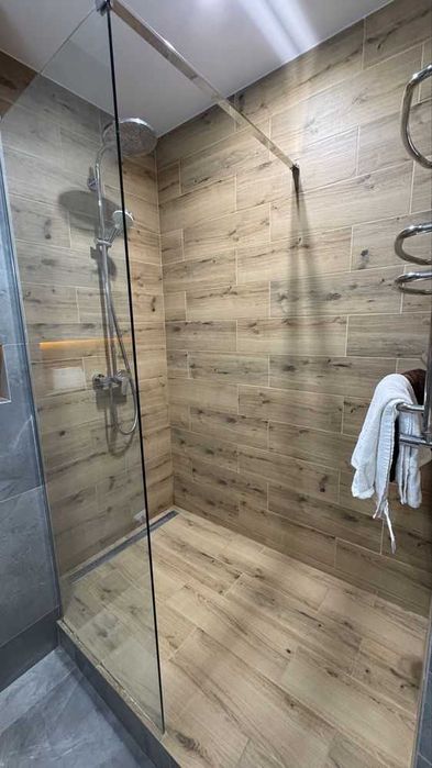 Оренда. вул. Під Голоском. Новобудова. Дизайнерський дорогий ремонт.