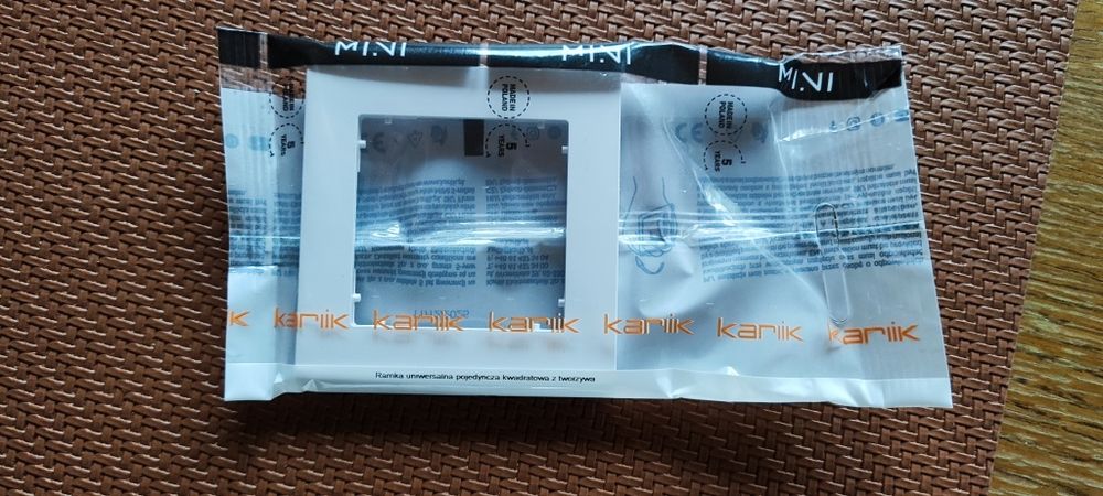 Karlik Mini - włącznik, gniazdko, rolety, elektryk.  Nowe