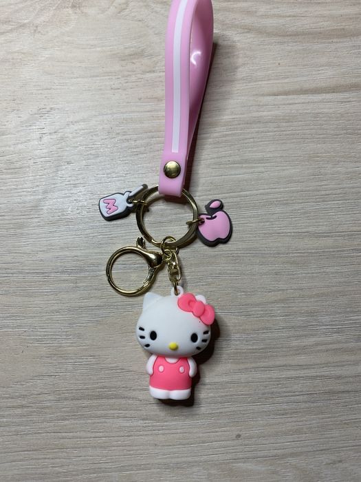 breloczek hello kitty