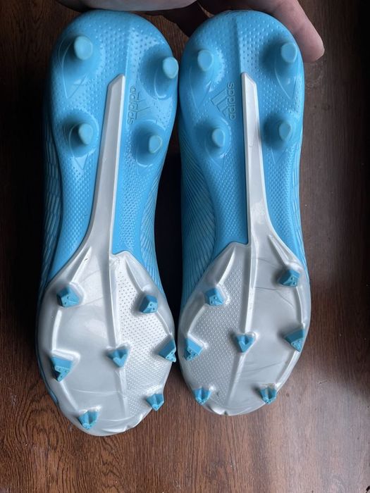 Футбольні бутси adidas