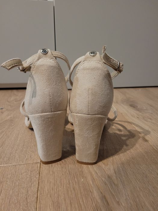 Ślubne czółenka Brilu