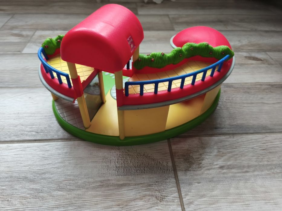 Дитячий ігровий магазин,майданчик, будиночок Chicco