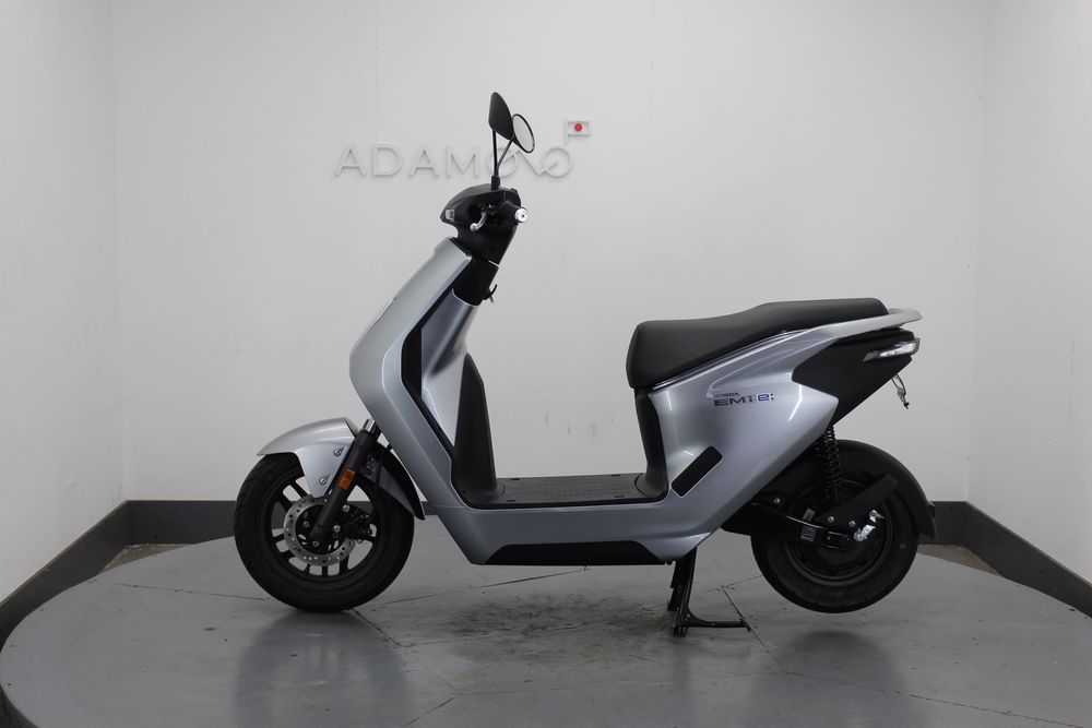 Honda EM-1e електроскутер
