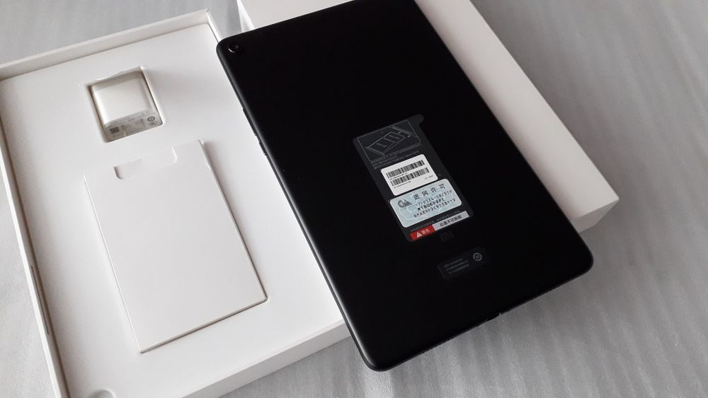 Стан Нового. Xiaomi Mi Pad 4PLUS, 10.1", 4/128,GPS,LTE, 3G/4G